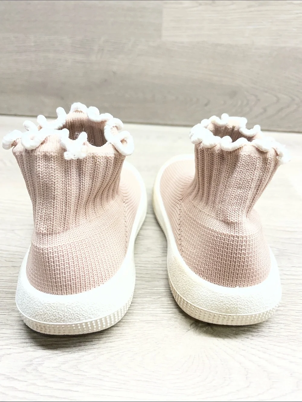 Ruffled Knit Slip-On Baby Walker Shoes - Pink #1339